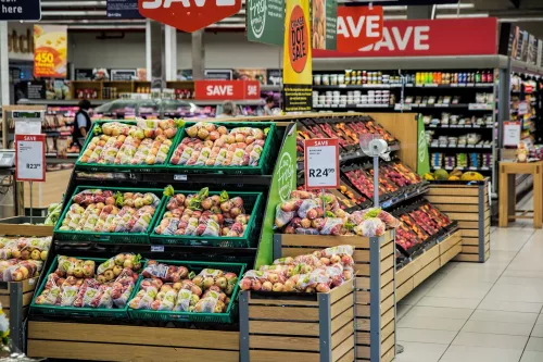 Продажи продуктов питания в России выросли на 46%